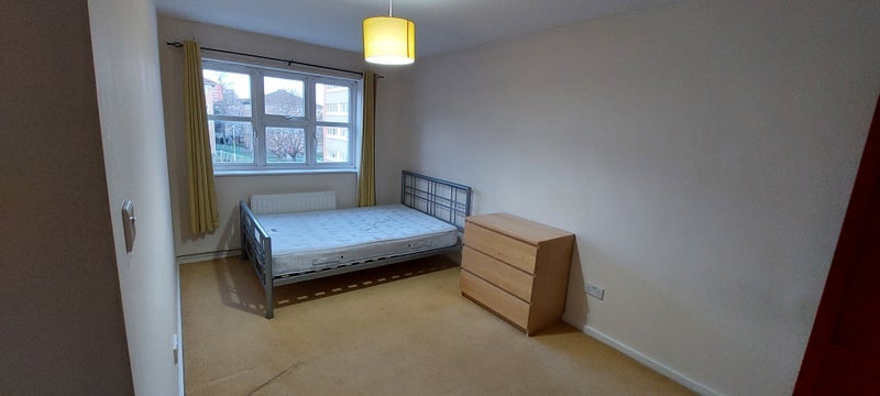 Flat Columbia Close in Birmingham