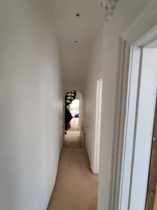 Room Brynmaer Road in Greater London