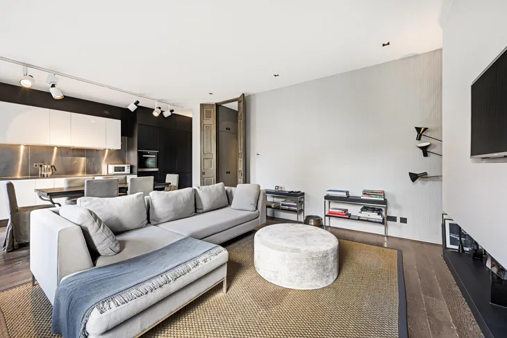 Flat Cadogan Square in Greater London