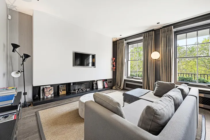Flat Cadogan Square in Greater London