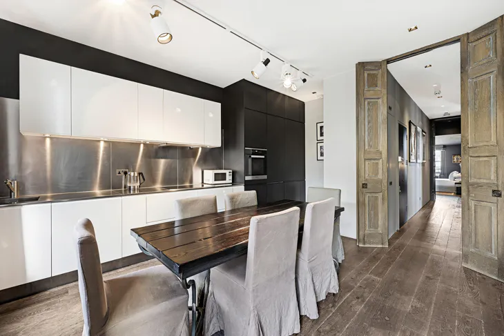 Flat Cadogan Square in Greater London