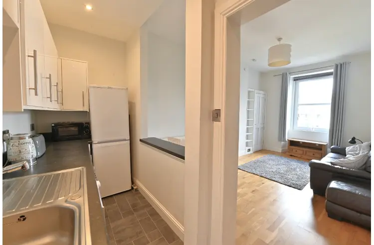 Flat Grove Street in City of Edinburgh