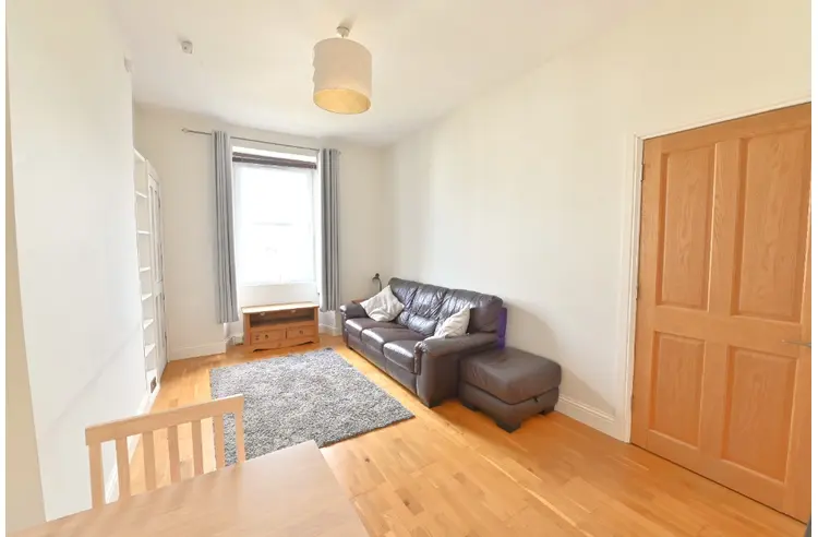 Flat Grove Street in City of Edinburgh