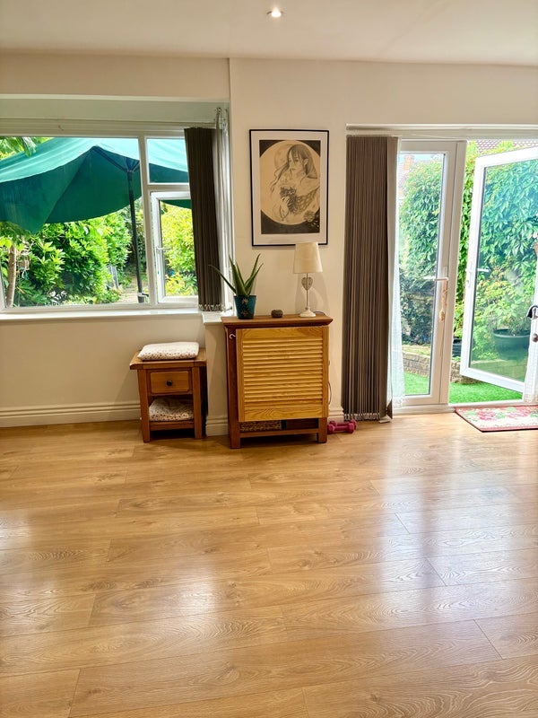 Room Studley Croft in Metropolitan Borough of Solihull