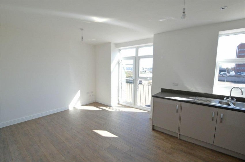 Flat Woodside Park in Rugby