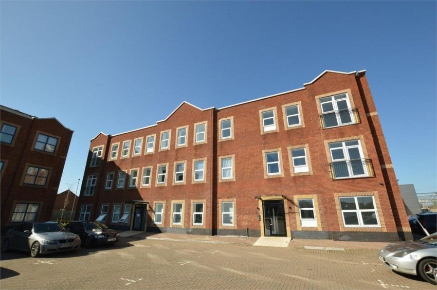 Flat Woodside Park in Rugby