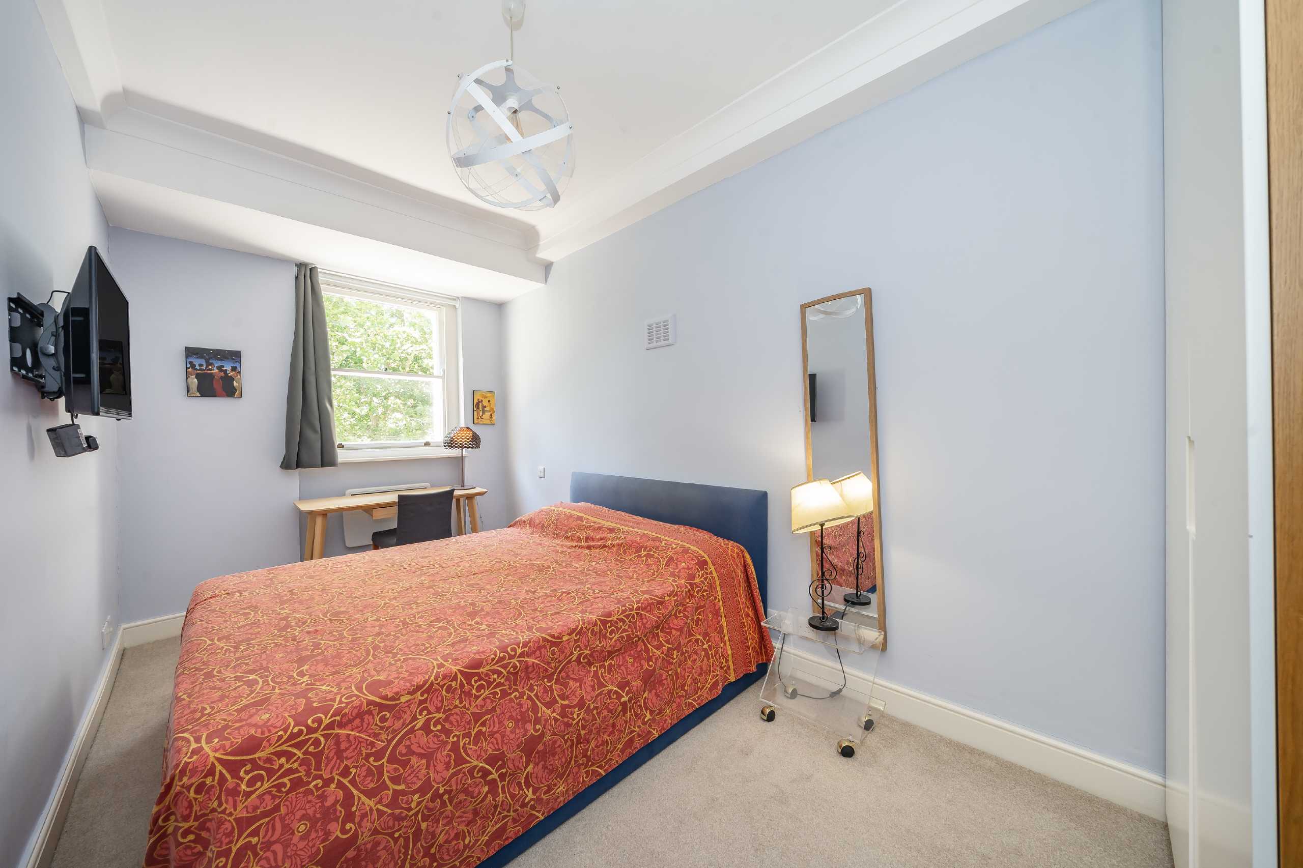Flat Westbourne Terrace in City of Westminster