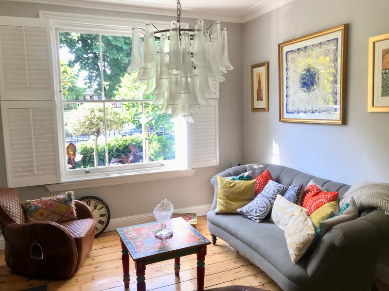 Room Ferndale Road in Greater London
