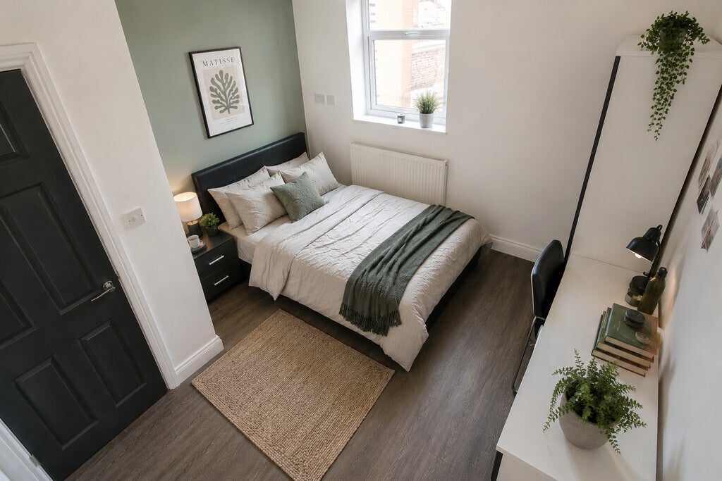 Room Coronation Road in Coventry