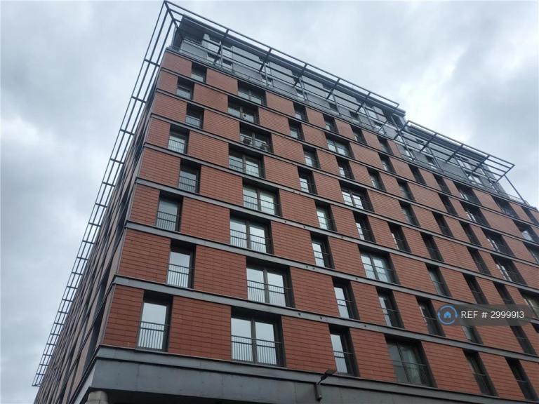 Flat Argyle Street in Glasgow