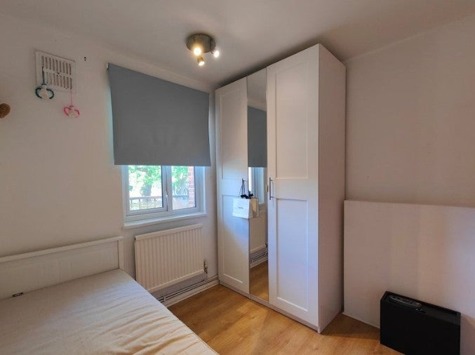 Room Priory Close in Greater London