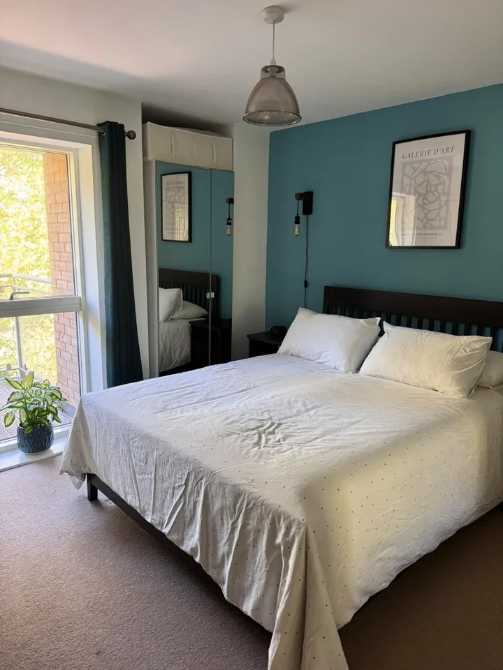 Flat Glengall Road in Greater London