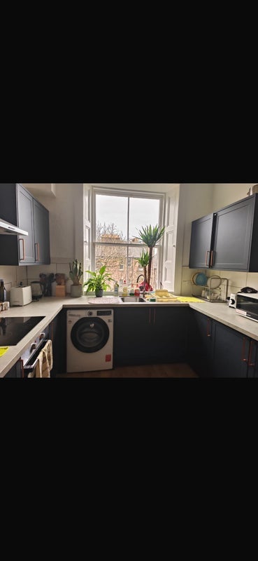 Room Warrender Park Road in City of Edinburgh