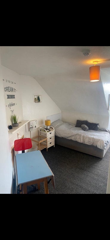 Room Warrender Park Road in City of Edinburgh