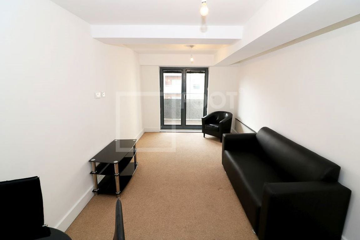 Flat Grattan Road in Bradford