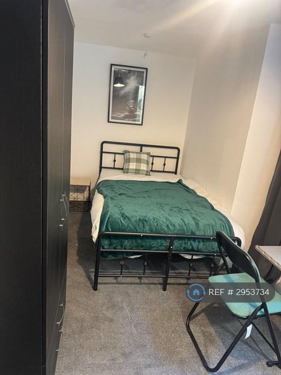 Room Dawes Street in Gillingham