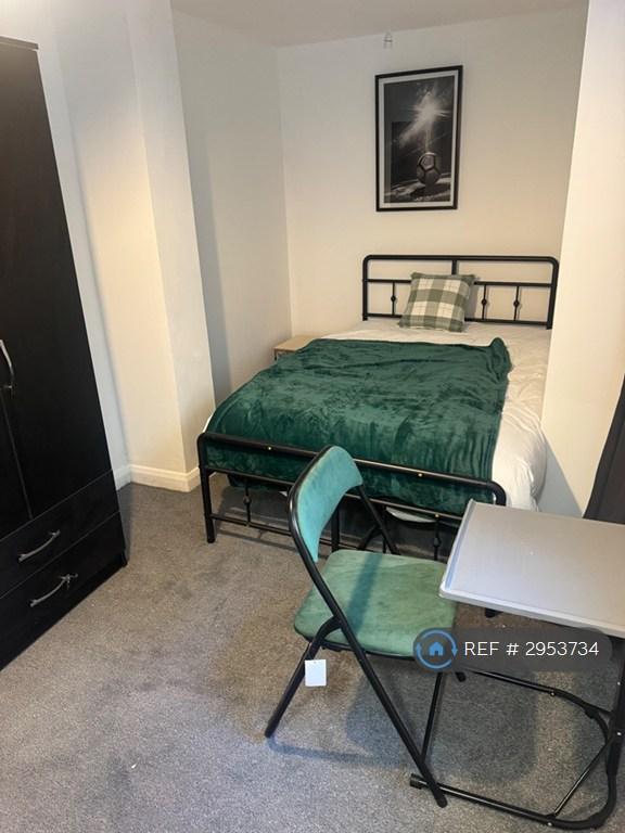 Room Dawes Street in Gillingham