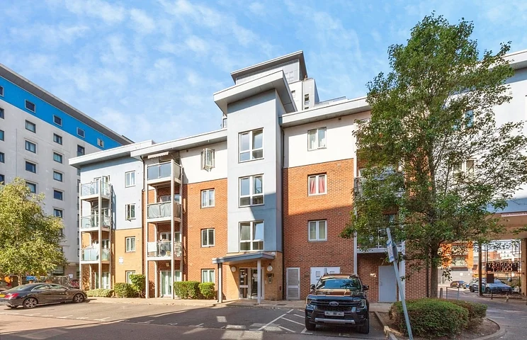 Flat Mill Street in Slough