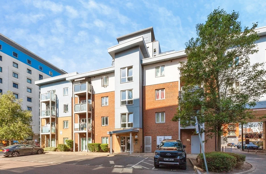 Flat Mill Street in Slough