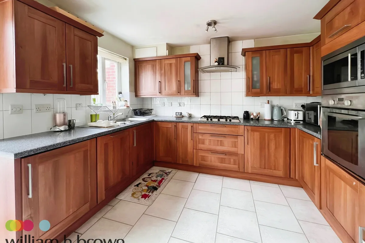 House Celedon Close in Grays