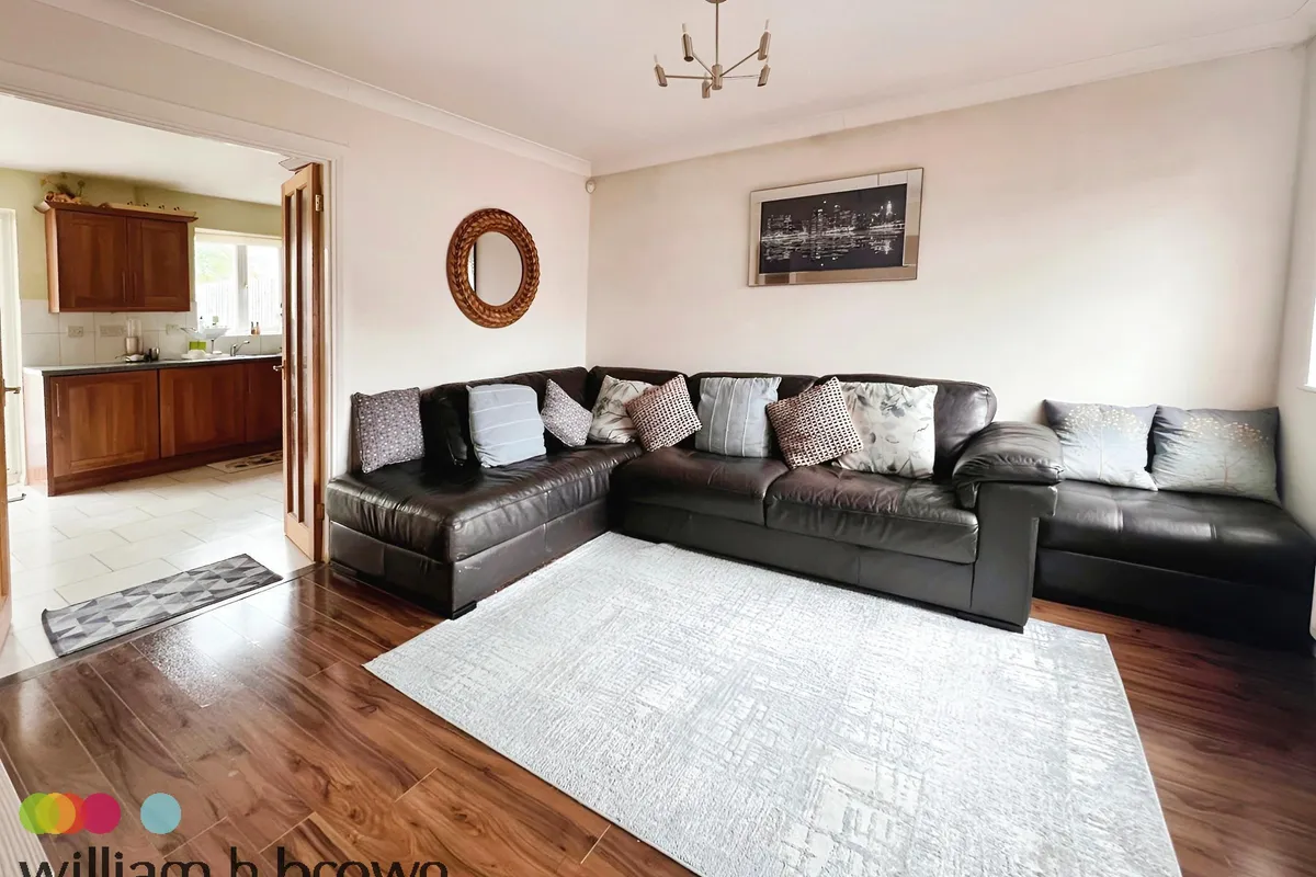 House Celedon Close in Grays