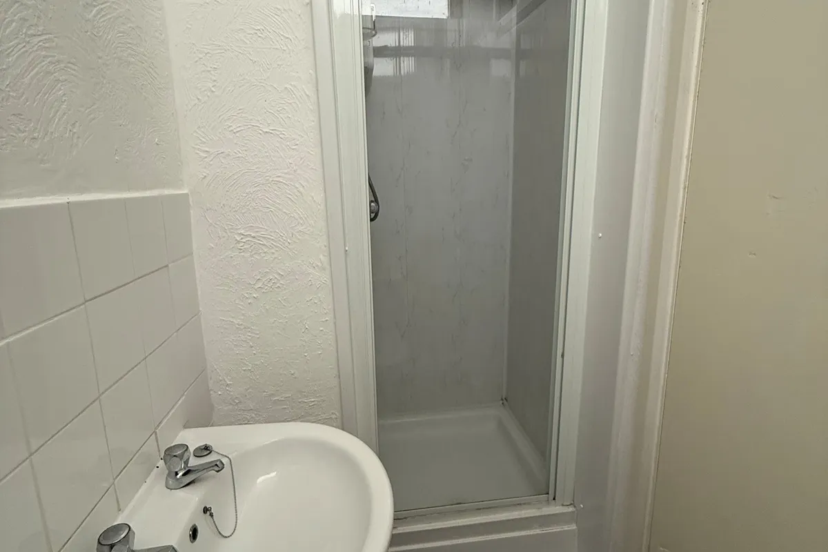 Flat Maughan Terrace in Penarth