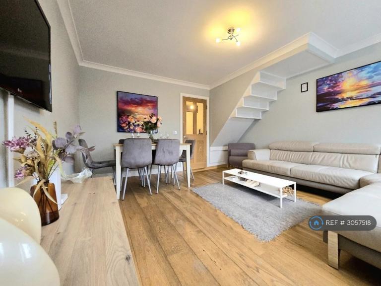 Flat Golden Lane in Greater London