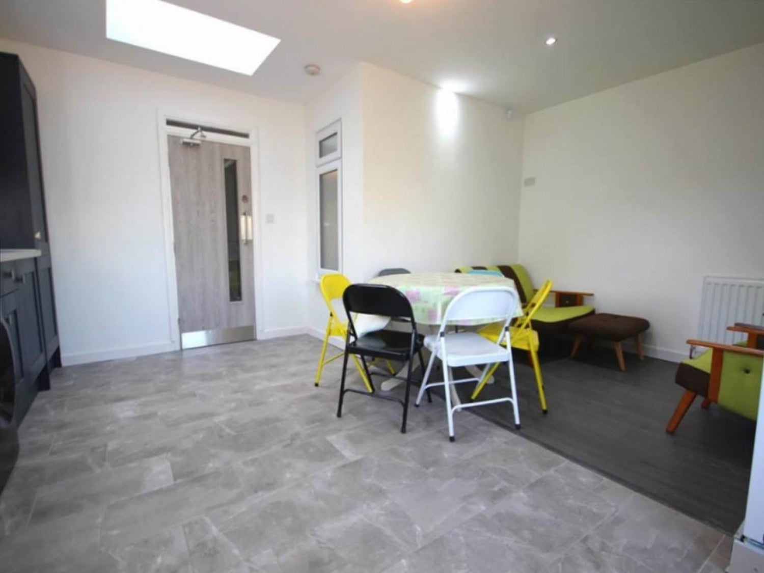 House Kingsholm Road in Bristol