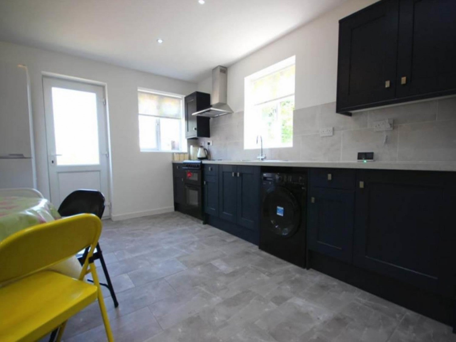 House Kingsholm Road in Bristol