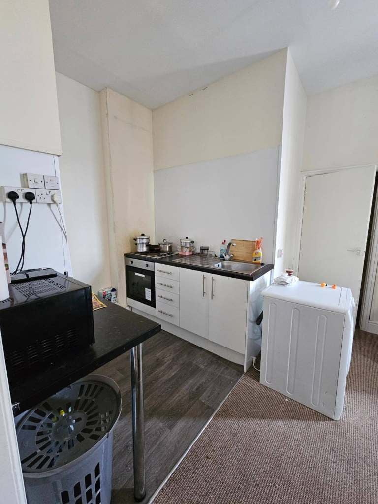 Flat West Street in Southport