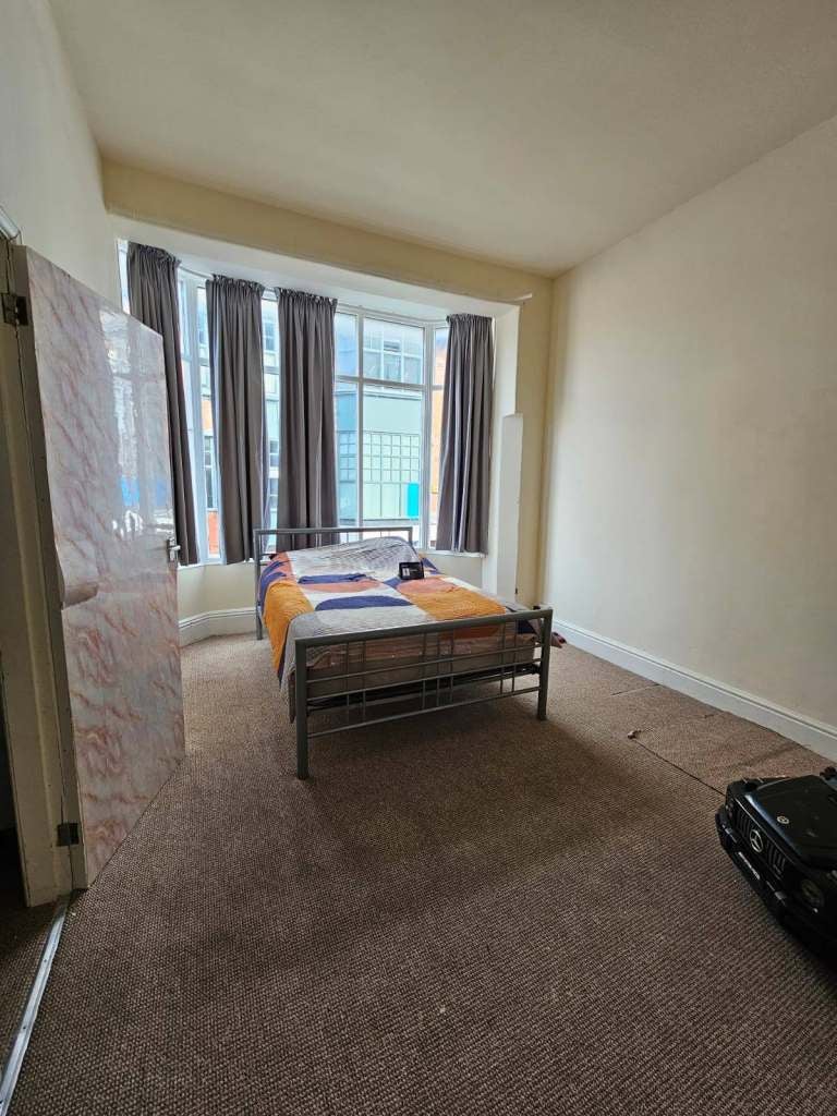Flat West Street in Southport