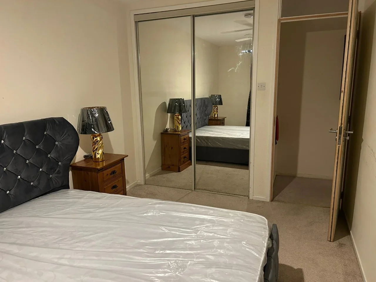 Room Eyrescroft in Peterborough
