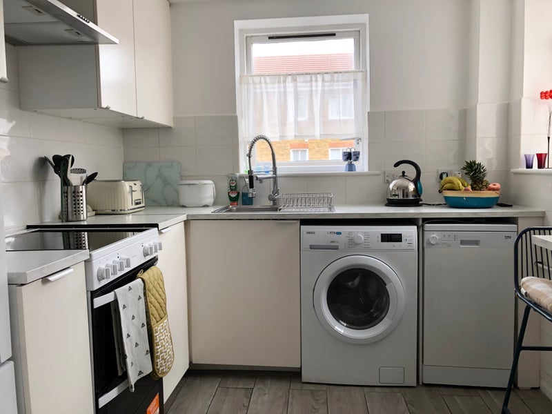 Room Varcoe Road in Greater London