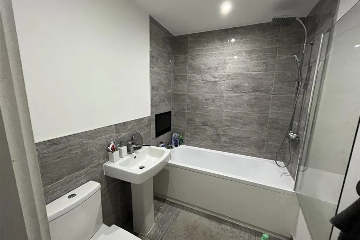 Flat Carlton Square in Gedling