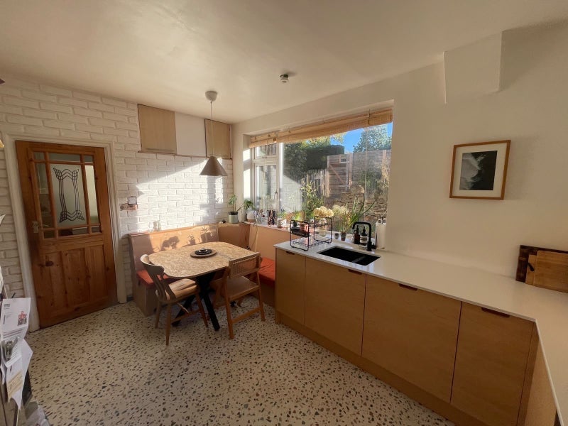 Room Todwick Road in Sheffield