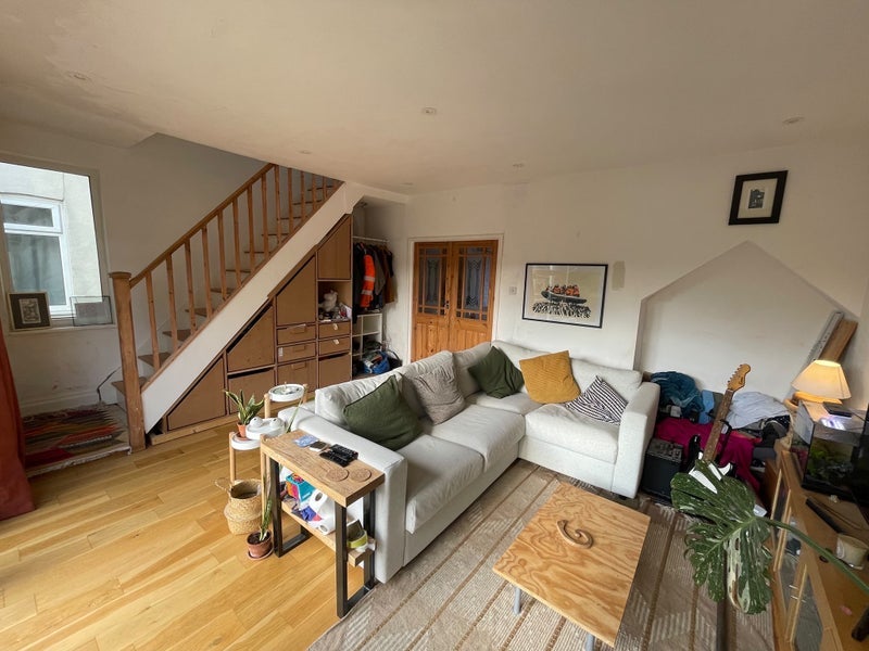 Room Todwick Road in Sheffield