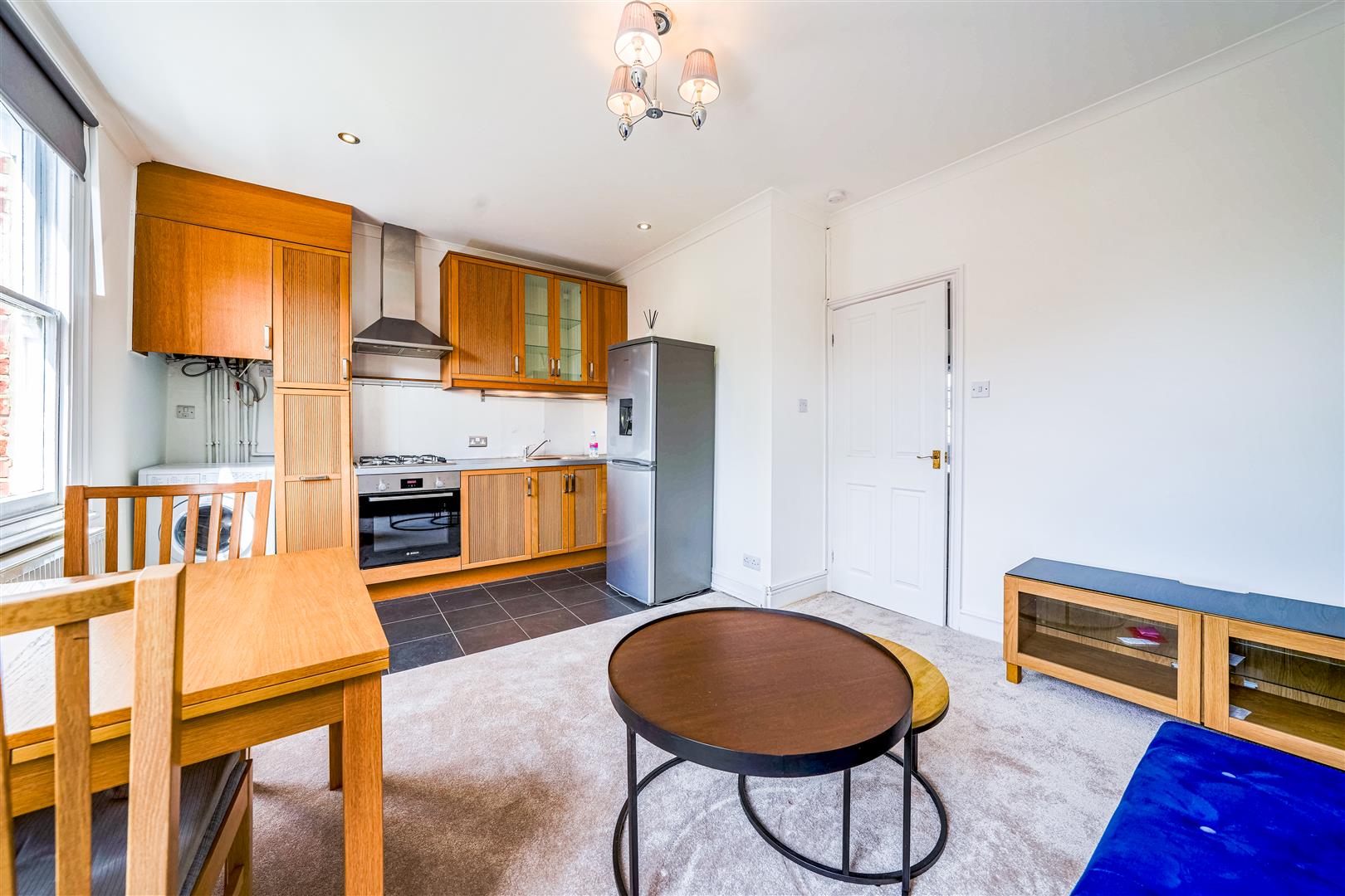 Flat Aynhoe Road in Greater London
