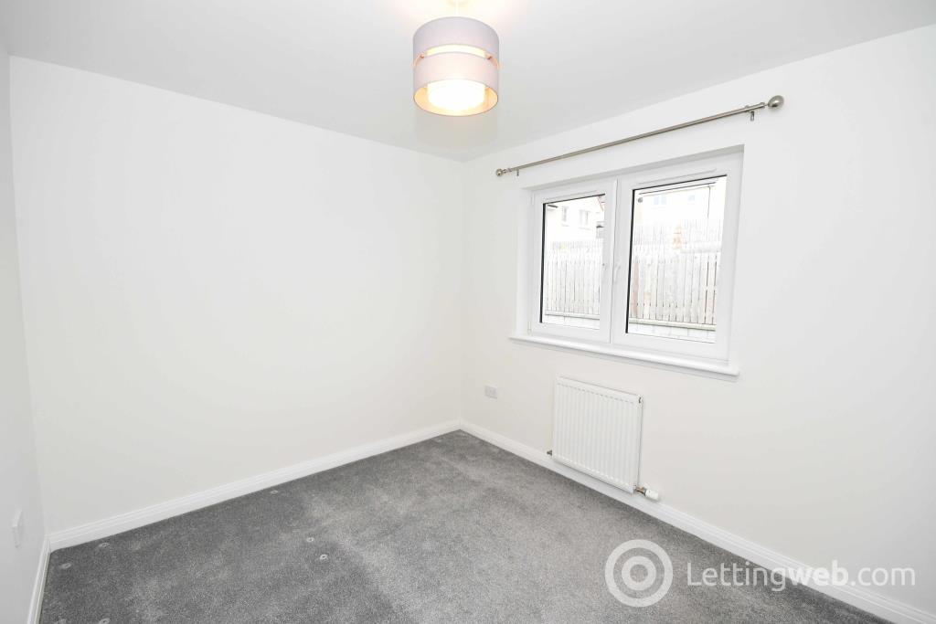Flat Rothes Place in Inverness