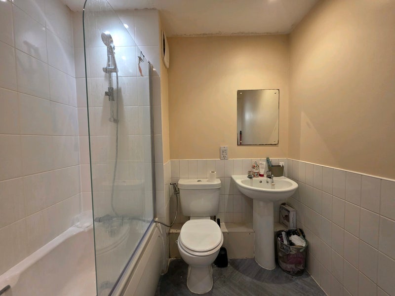 Room Saint Lawrence Road in Newcastle upon Tyne