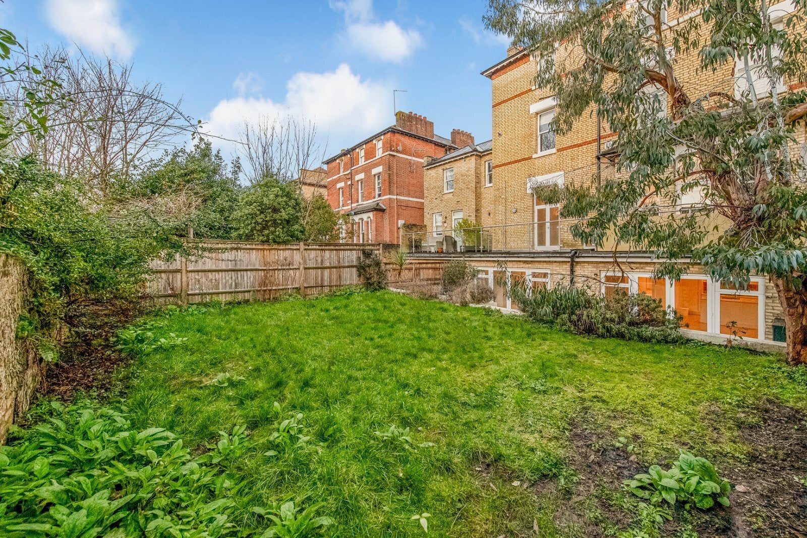 Flat Colinette Road in Greater London