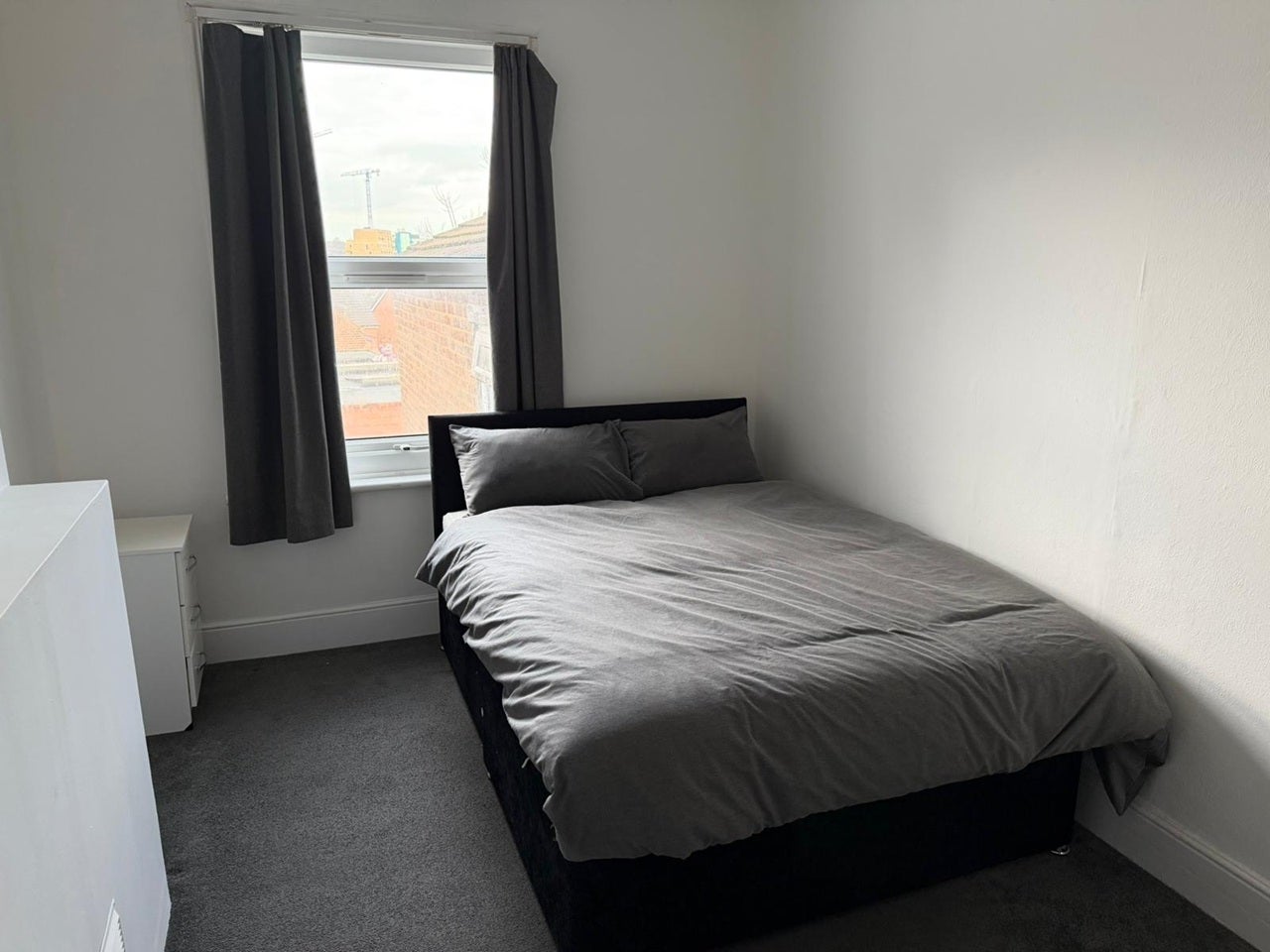 Room Stockwood Crescent in Luton