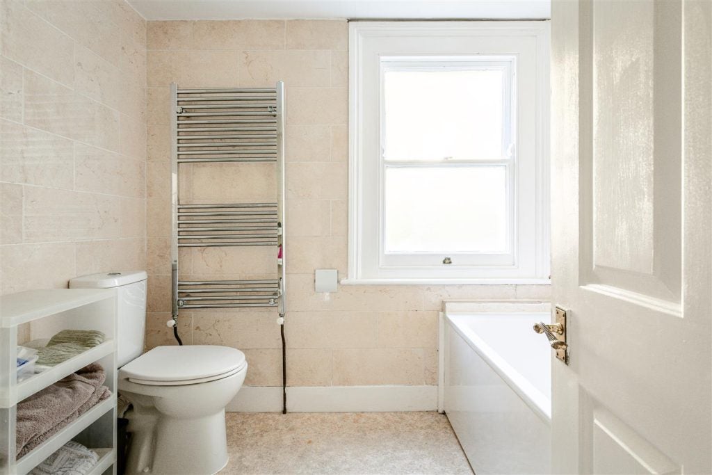 Flat Milson Road in Greater London