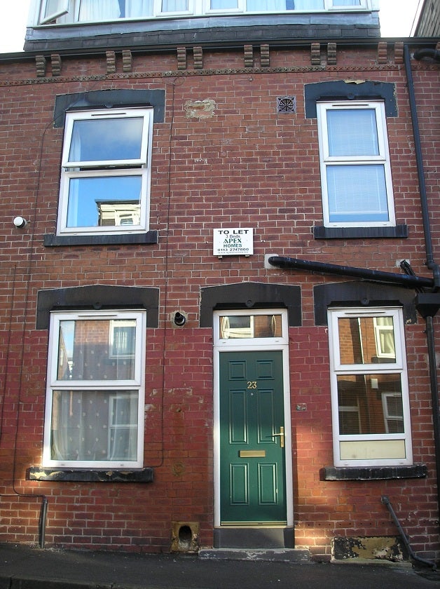 Flat Autumn Street in Leeds