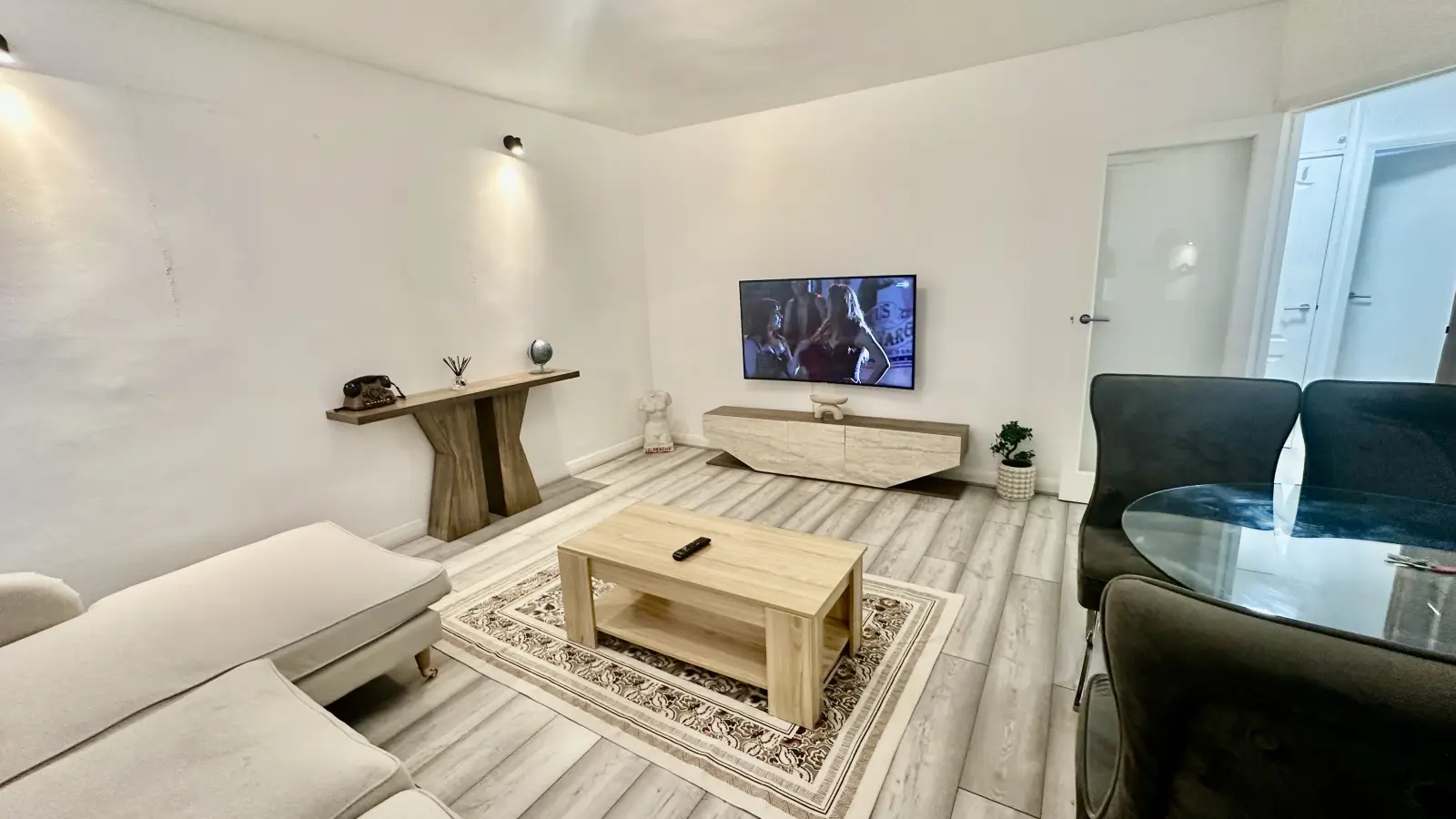 Flat Leinster Gardens in City of Westminster