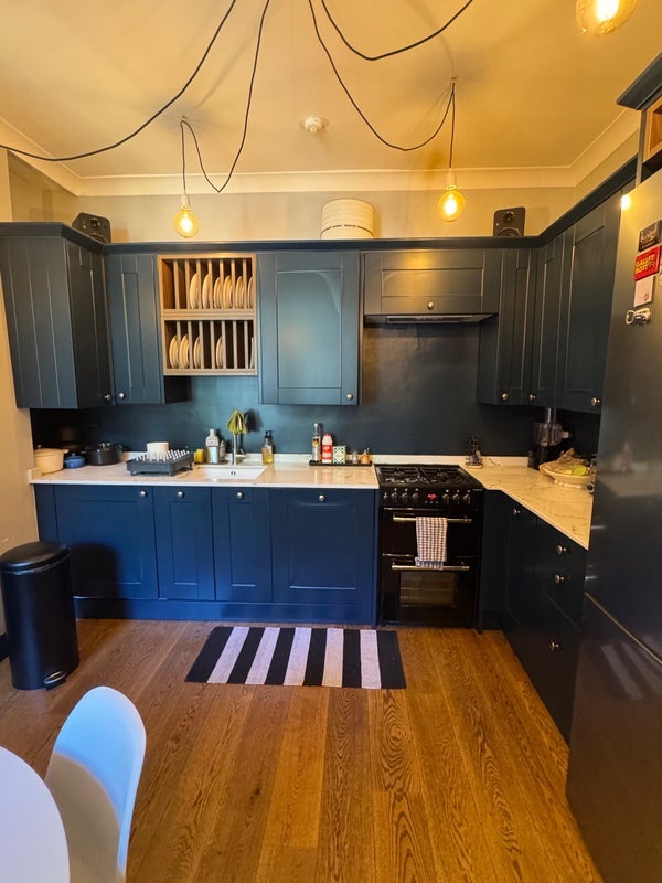 Room Trouville Road in Greater London