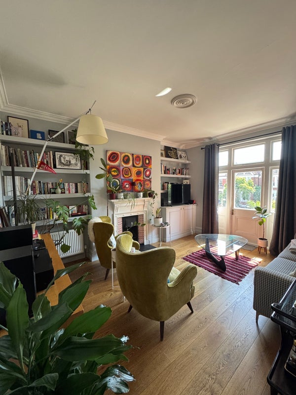 Room Trouville Road in Greater London