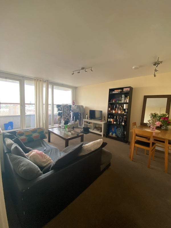 Room Rainhill Way in Greater London