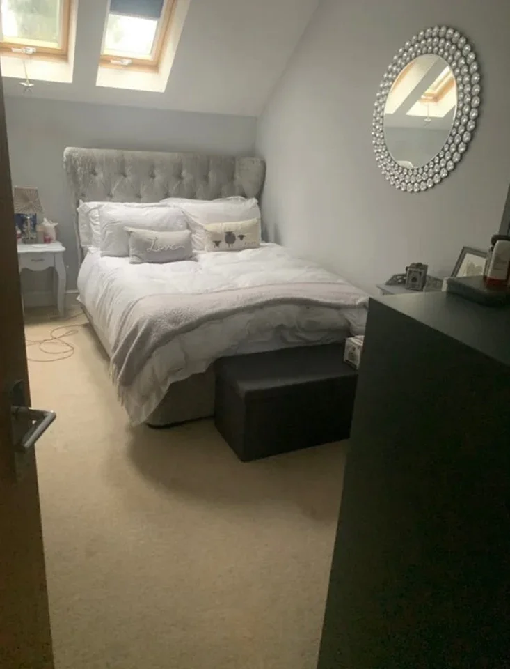 Room Cranwells Lane in Farnham Royal