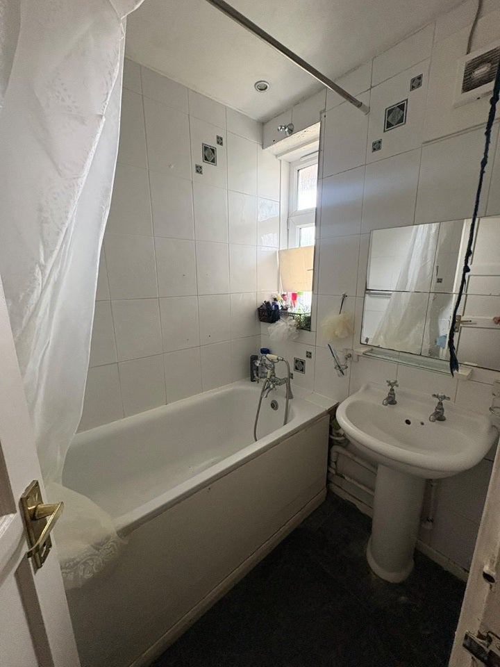 Room Mintern Street in Greater London