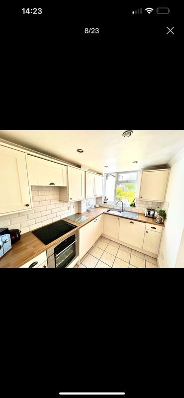 Room Chelsworth Drive in Greater London